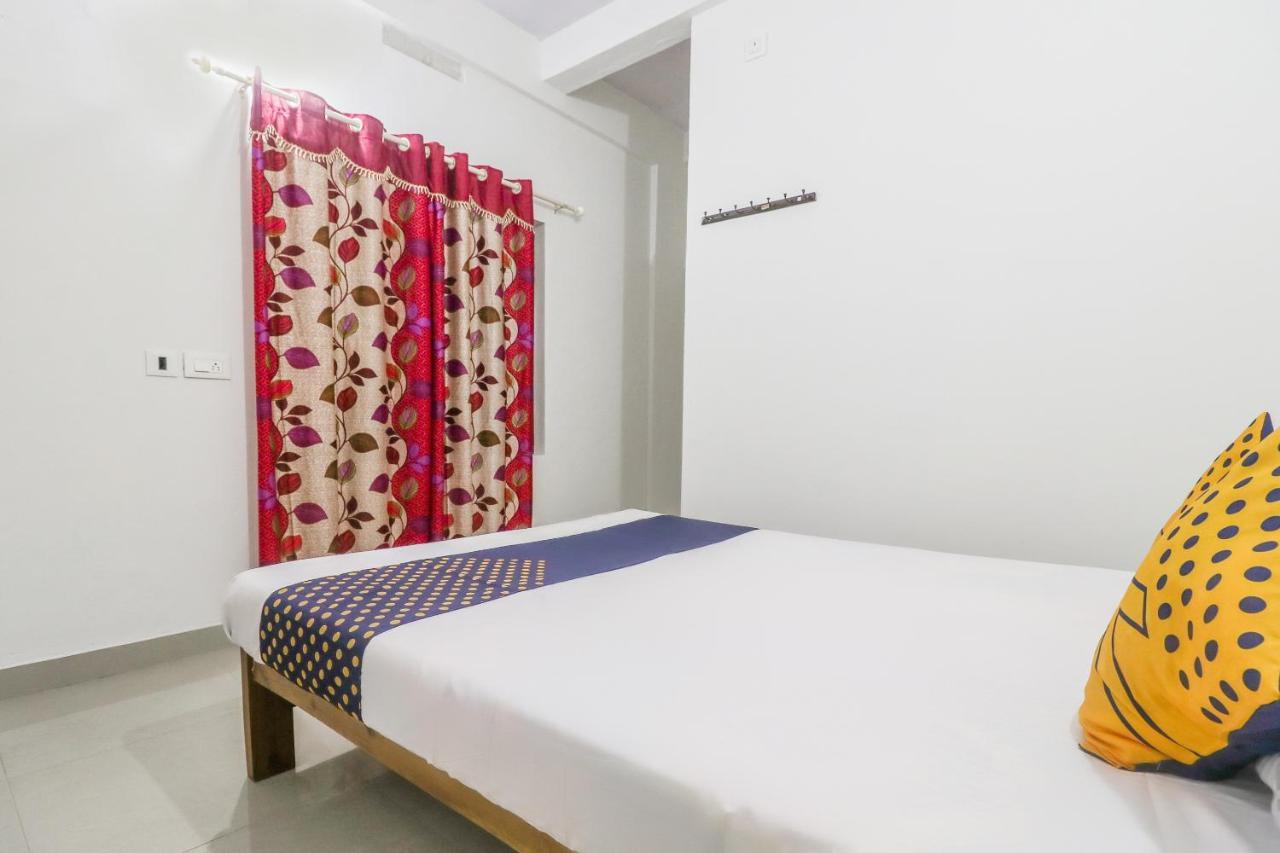 Spot On Rohini Inn Kadampuzha Kottakkal Extérieur photo